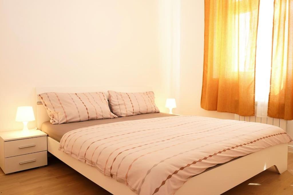 Centrally Located Gem In Apartment Prague