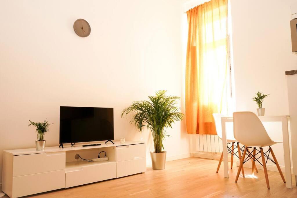 Centrally Located Gem In Prague